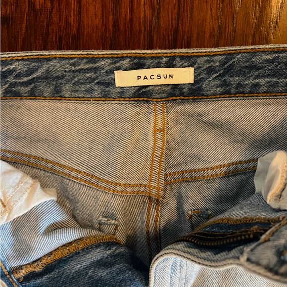 PacSun high rise 90s distressed boyfriend jeans - Picture 3 of 6